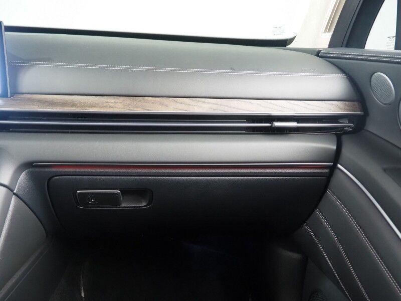 2025 Genesis GV80 3.5T Prestige AWD *HEADS-UP DISPLAY, NAVIGATION, ADAPTIVE CRUISE, SAFETY ALERTS, 27 INCH OLED DISPLAY, 360 CAMERAS, PANO MOONROOF, NAPPA LEATHER, CLIMATE MASSAGE SEATS, BANG & OLUFSEN, WIRELESS CHARGING Round Rock TX