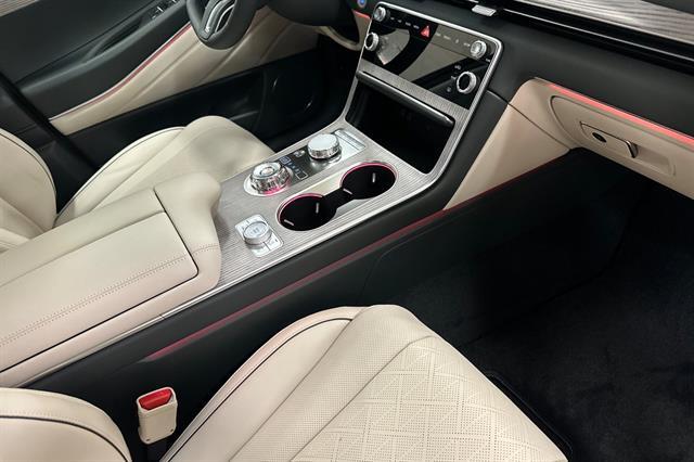 2025 Genesis GV80 Prestige
