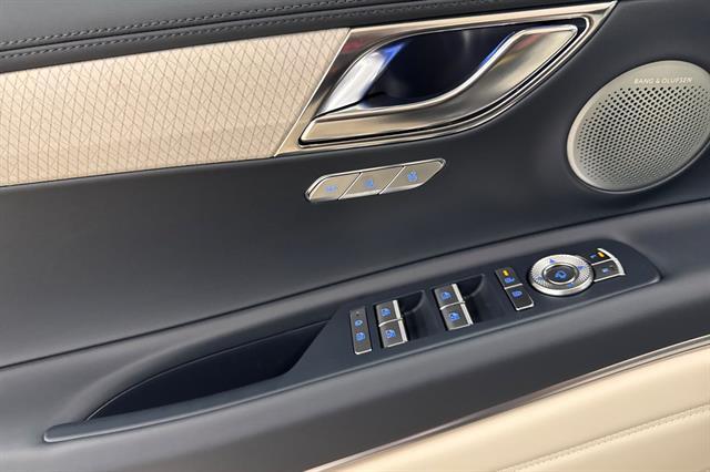 2025 Genesis GV80 Prestige