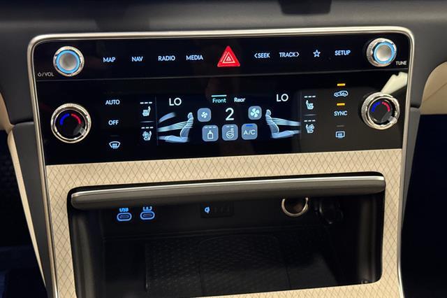 2025 Genesis GV80 Prestige