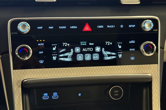 2025 Genesis GV80 Prestige
