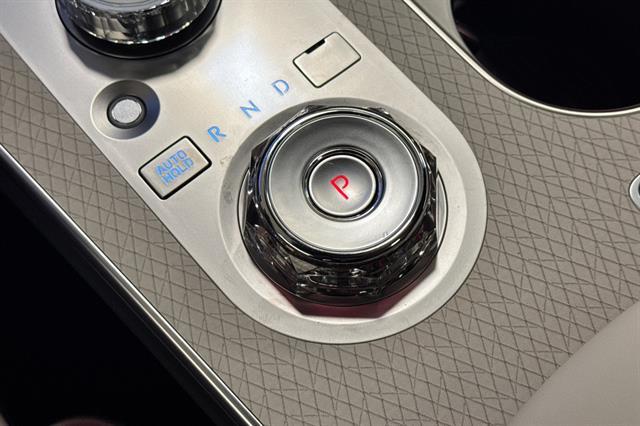 2025 Genesis GV80 Prestige