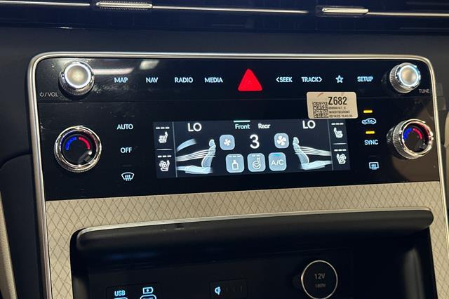 2025 Genesis GV80 Prestige