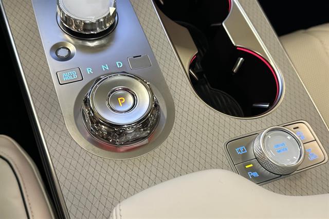2025 Genesis GV80 Prestige