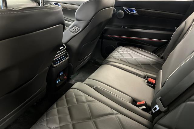 2025 Genesis GV80 Prestige