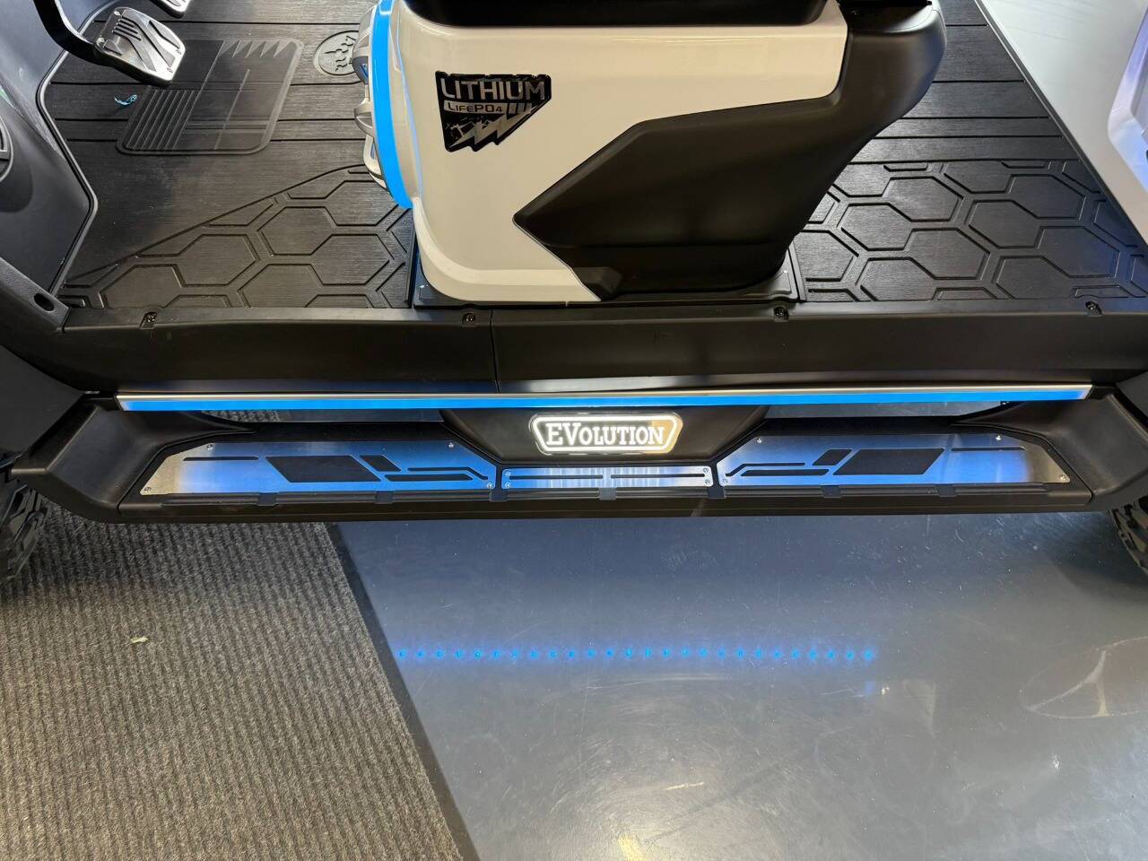 2025 HDK-EVOLUTION D-MAX XT4 Lake Orion MI