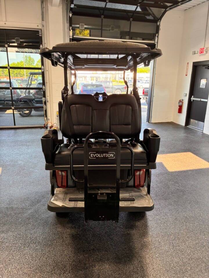 2025 HDK-EVOLUTION D5 MAVERICK 2+2 Lake Orion MI