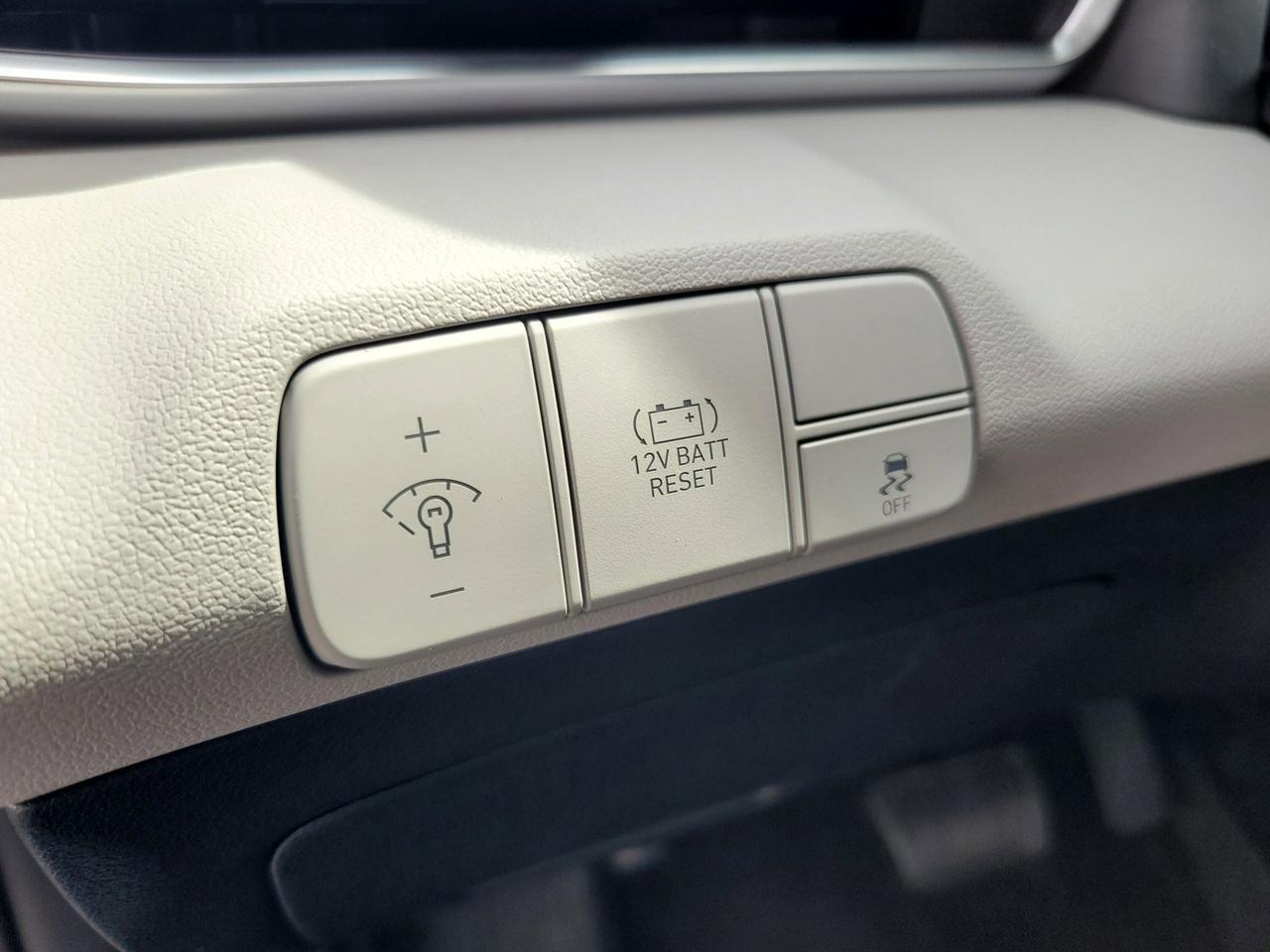 2025 HYUNDAI ELANTRA HYBRID LIMITED Roseville CA