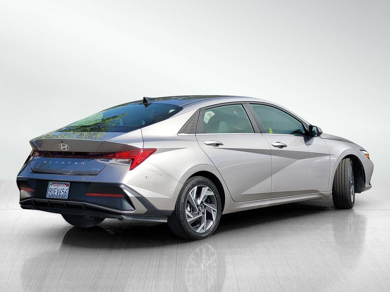 2025 HYUNDAI ELANTRA HYBRID LIMITED Roseville CA