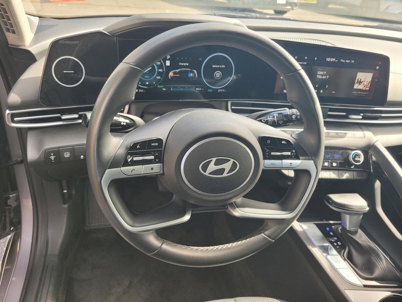 2025 HYUNDAI ELANTRA HYBRID LIMITED Roseville CA