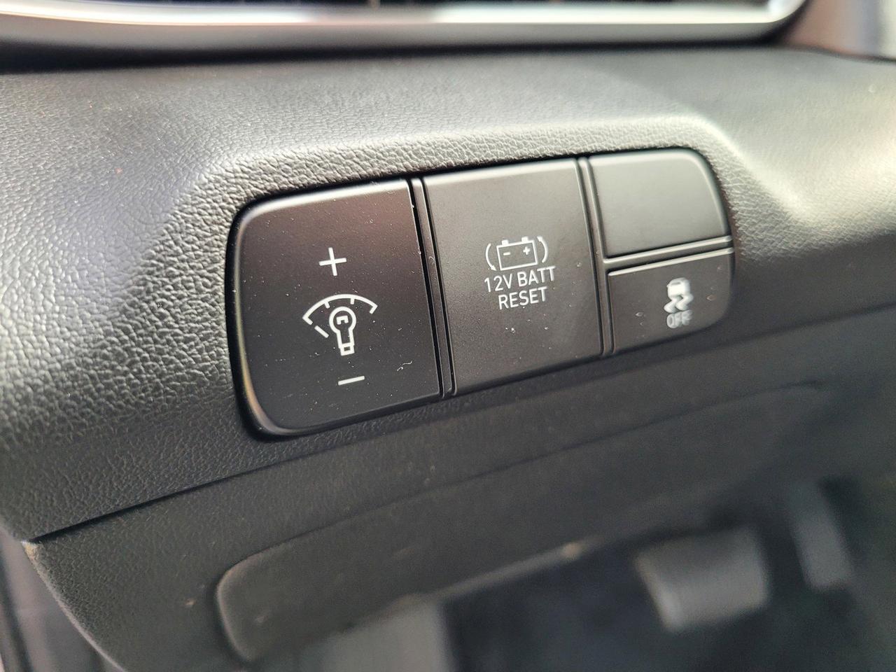 2025 HYUNDAI ELANTRA HYBRID LIMITED Roseville CA