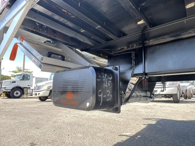 2025 Hino L6 26' Dry Box Truck with 2,200 lb Lift Gate Miami FL