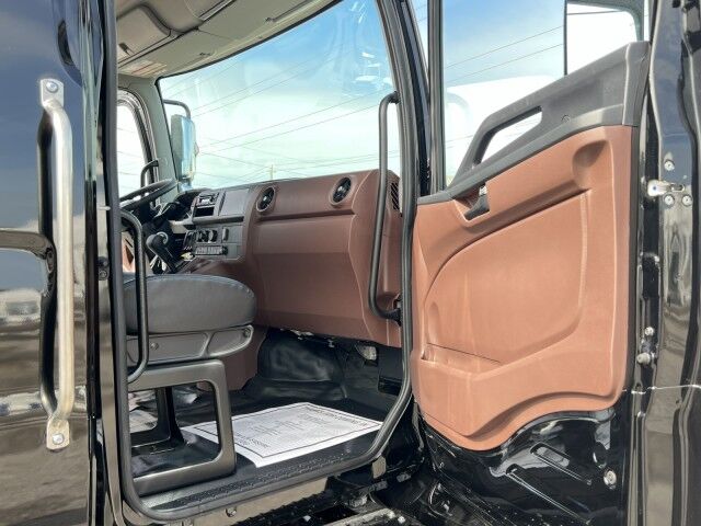 2025 Hino L6 Extended Cab 22&apos; Jerr-Dan Rollback Car Carrier Sharkbed Truck Miami FL