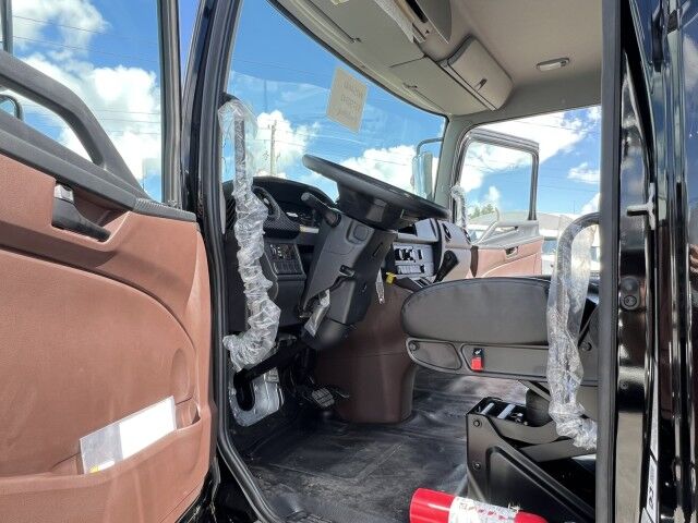 2025 Hino L6 Extended Cab 22&apos; Jerr-Dan Rollback Car Carrier Sharkbed Truck Miami FL