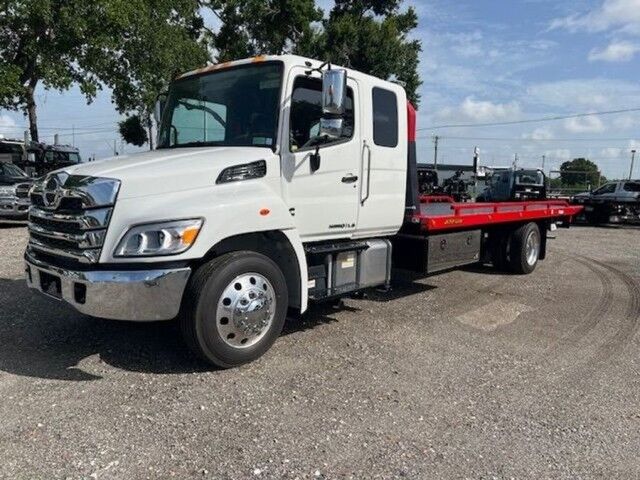 2025 Hino L6 Extended Cab 22&apos; Jerr-Dan Rollback Car Carrier Truck