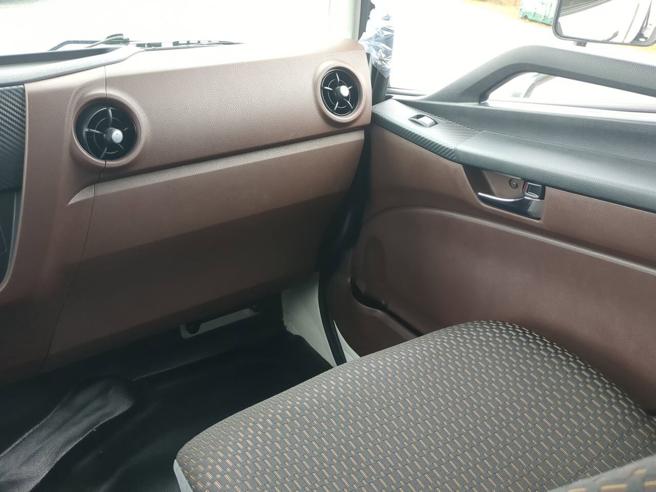 2025 Hino L6 Extended Cab equipped with Chevron 21.5ft LCG Rollback Body Winder GA