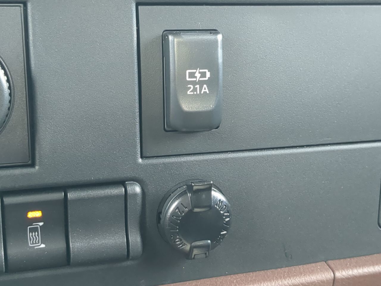 2025 Hino L6 Extended Cab with Chevron LCG Rollback Winder GA