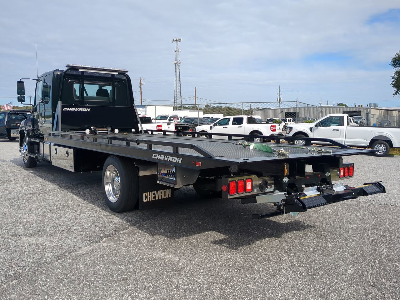 2025 Hino L6 Extended Cab with Chevron LCG Rollback Winder GA