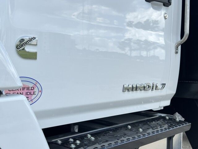 2025 Hino L7 20' BABCO Steel Flatbed Truck with Dur-A-Lift DLT2-60DP, 67' Wor Homestead FL