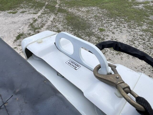 2025 Hino L7 20' BABCO Steel Flatbed Truck with Dur-A-Lift DLT2-60DP, 67' Wor Homestead FL