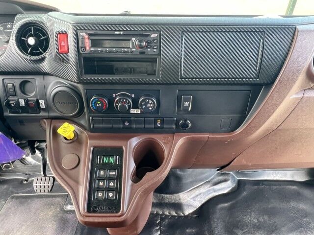 2025 Hino L7 20' BABCO Steel Flatbed Truck with Dur-A-Lift DLT2-60DP, 67' Wor Homestead FL