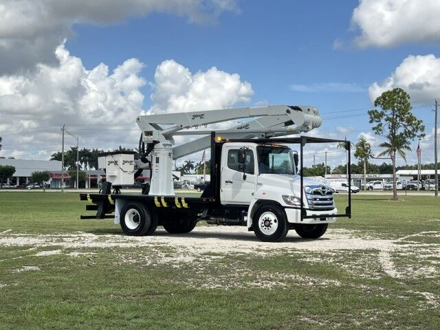 2025 Hino L7 20' BABCO Steel Flatbed Truck with Dur-A-Lift DLT2-60DP, 67' Wor Homestead FL