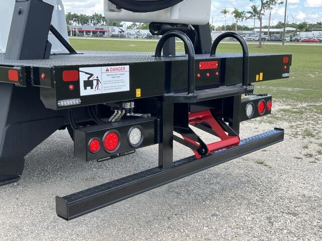 2025 Hino L7 20' BABCO Steel Flatbed Truck with Dur-A-Lift DLT2-60DP, 67' Wor Homestead FL