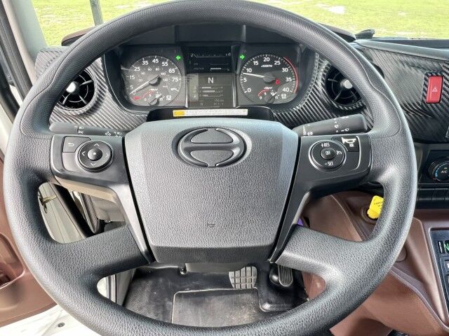 2025 Hino L7 20' BABCO Steel Flatbed Truck with Dur-A-Lift DLT2-60DP, 67' Wor Homestead FL