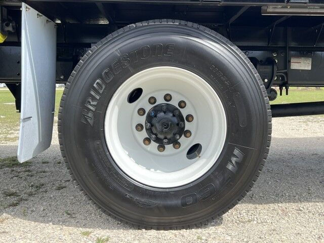 2025 Hino L7 20' BABCO Steel Flatbed Truck with Dur-A-Lift DLT2-60DP, 67' Wor Homestead FL