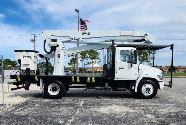 2025 Hino L7 20&apos; BABCO Steel Flatbed Truck with Dur-A-Lift DLT2-60DP, 67&apos; Working Height Aerial Lift Homestead FL