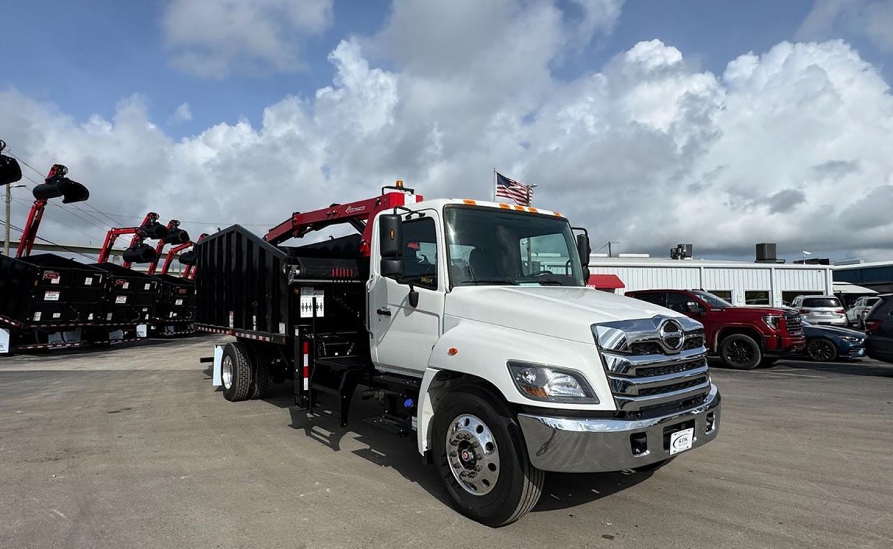 2025 Hino L7 28 Yard Pac Mac Grapple Truck Tampa FL