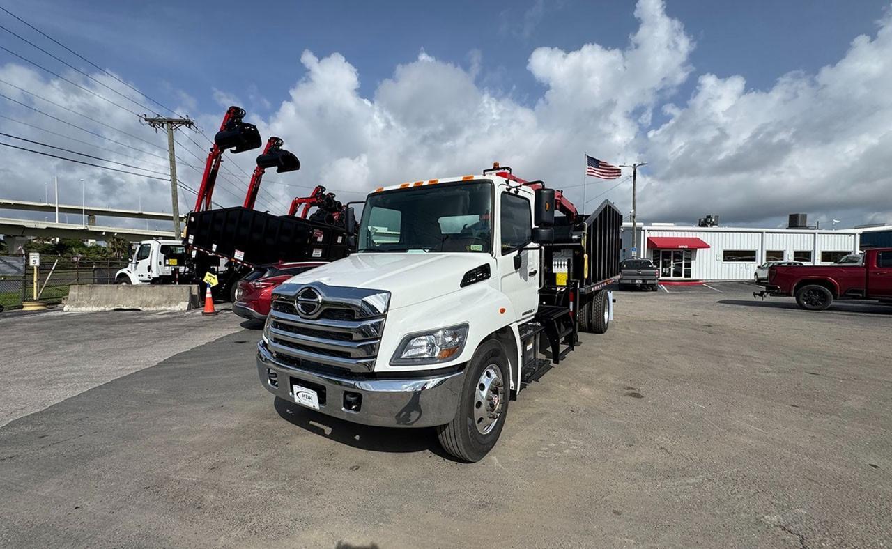 2025 Hino L7 28 Yard Pac Mac Grapple Truck Tampa FL