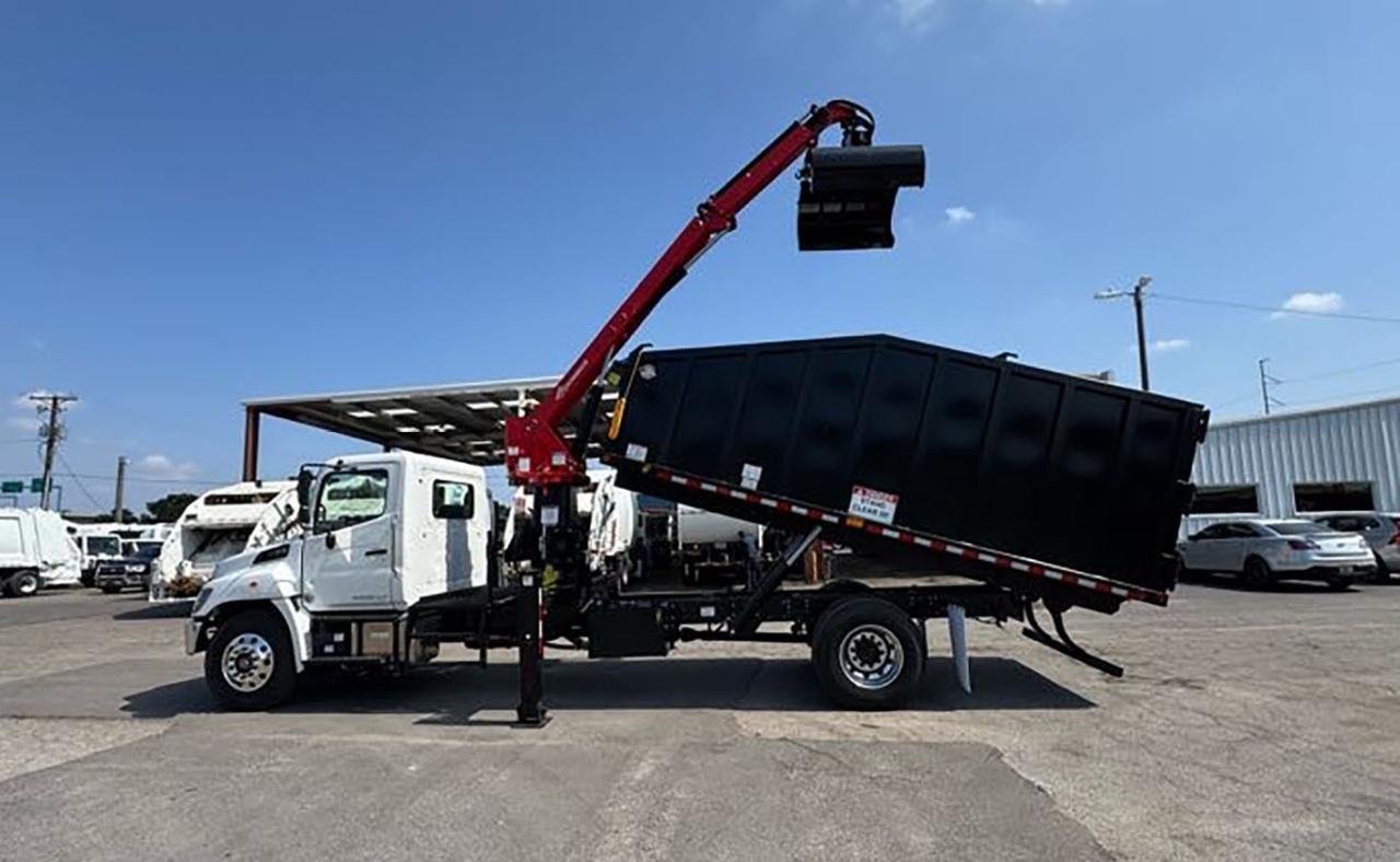 2025 Hino L7 28 Yard Pac Mac Grapple Truck Tampa FL