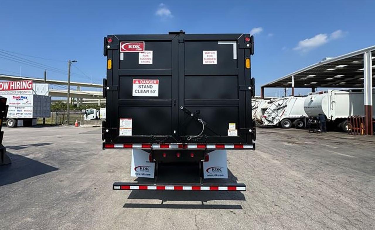 2025 Hino L7 28 Yard Pac Mac Grapple Truck Tampa FL
