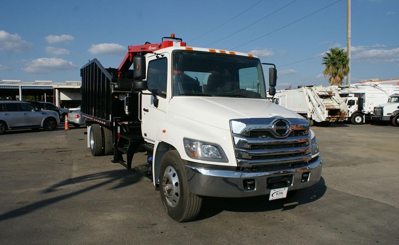 2025 Hino L7 28 Yard Pac Mac ML Grapple Truck