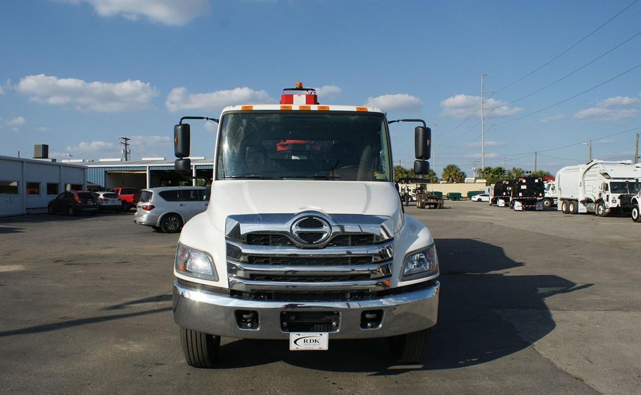 2025 Hino L7 28 Yard Pac Mac ML Grapple Truck