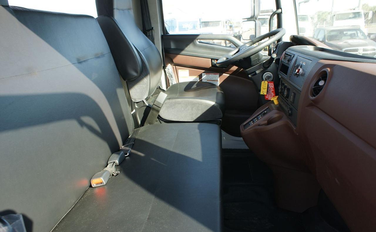 2025 Hino L7 28 Yard Pac Mac ML Grapple Truck Tampa FL