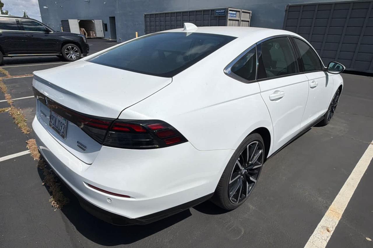 2025 Honda Accord Hybrid Touring