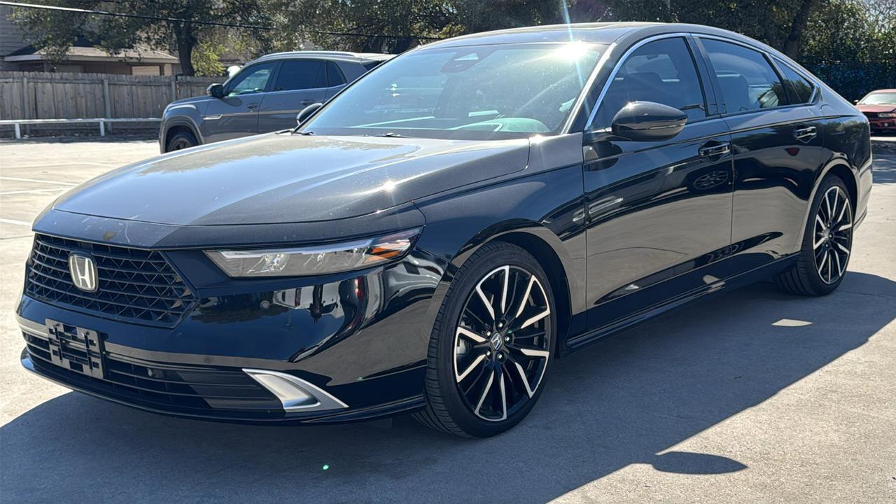 2025 Honda Accord Hybrid Touring