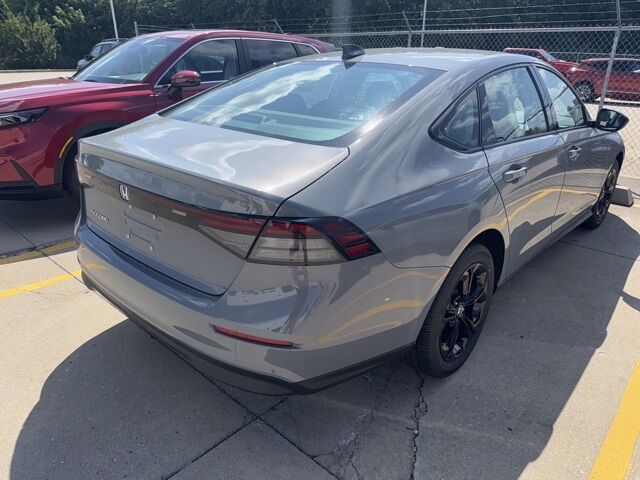 2025 Honda Accord SE West Burlington IA