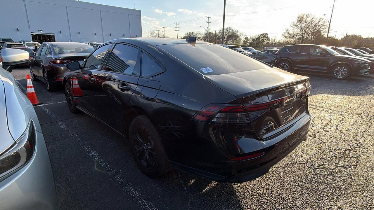 2025 Honda Accord Sedan SE