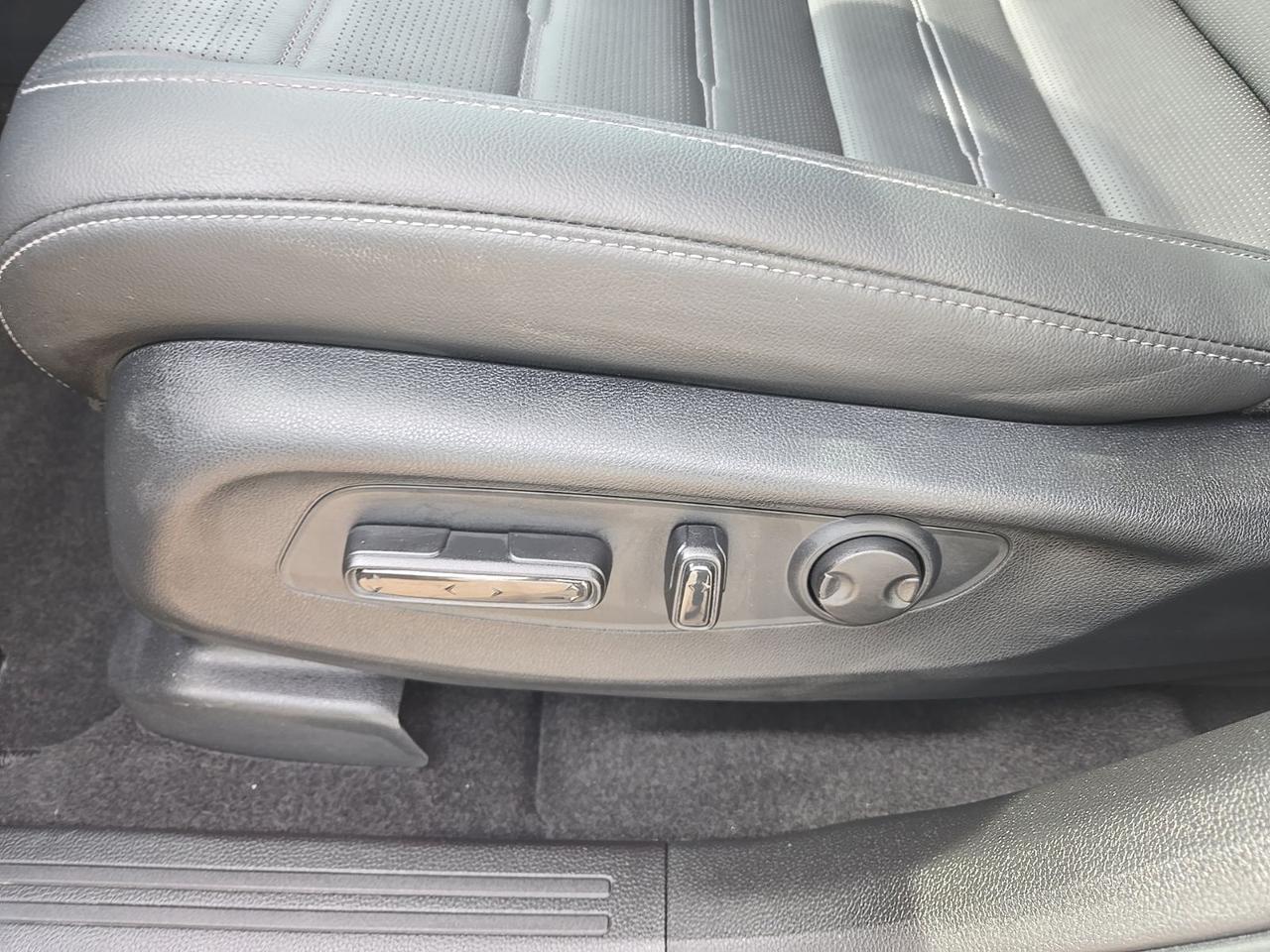 2025 Honda CR-V EX-L West Burlington IA