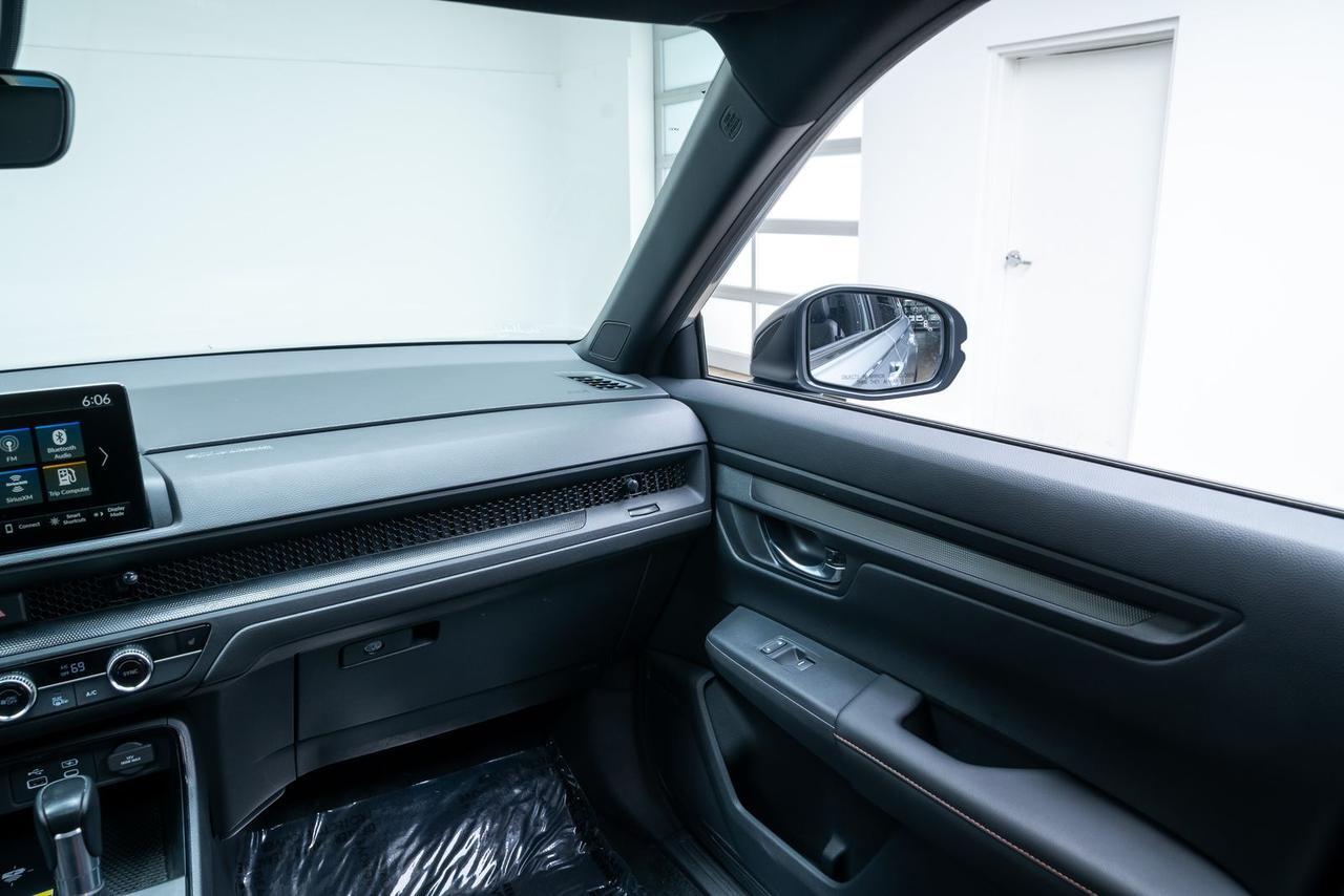 2025 Honda CR-V Hybrid Sport-L AWD 1 Owner Heated Seats Portland OR
