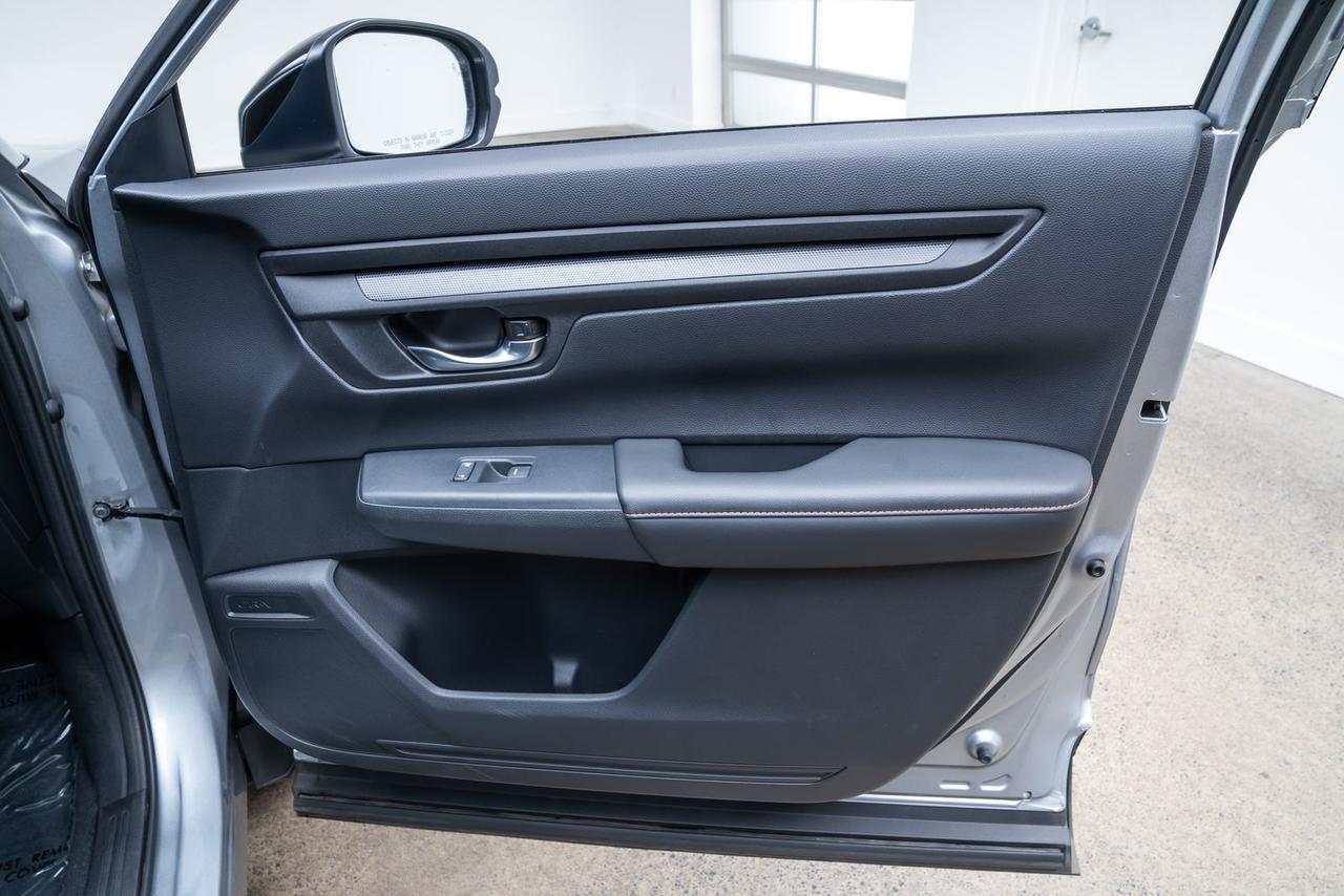 2025 Honda CR-V Hybrid Sport-L AWD 1 Owner Heated Seats Portland OR