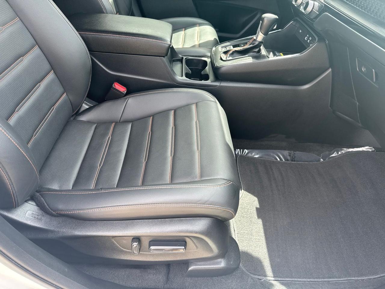 2025 Honda CR-V Hybrid Sport Touring West Burlington IA