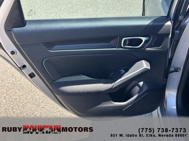 2025 Honda Civic Hatchback Sport photo 16