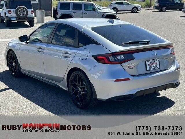 2025 Honda Civic Hatchback Sport photo 3