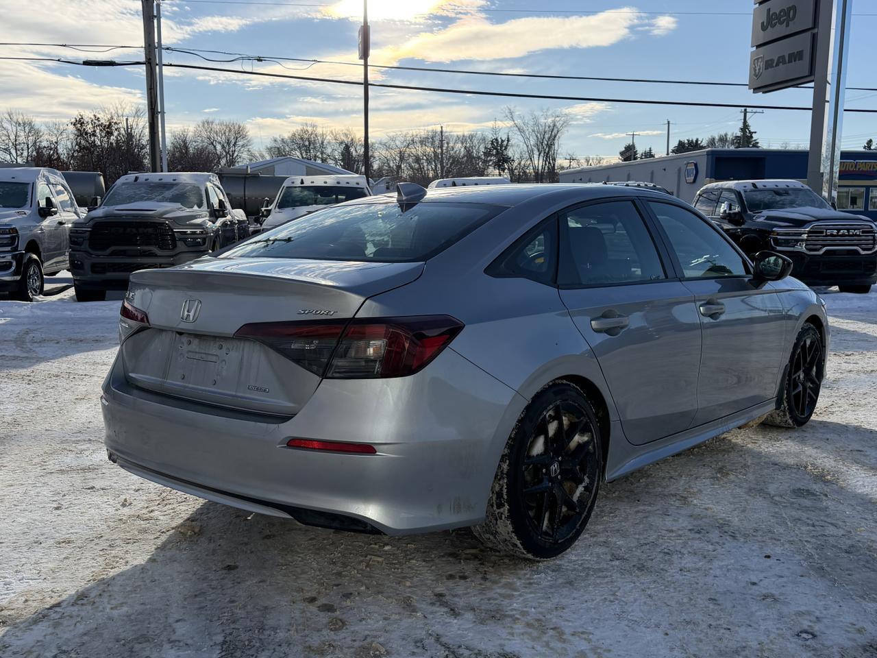 2025 Honda Civic Sedan Hybrid Sport | Prem Cloth | Heated Seats | Low Km | Sun Roof | Active Drive Modes Redwater AB