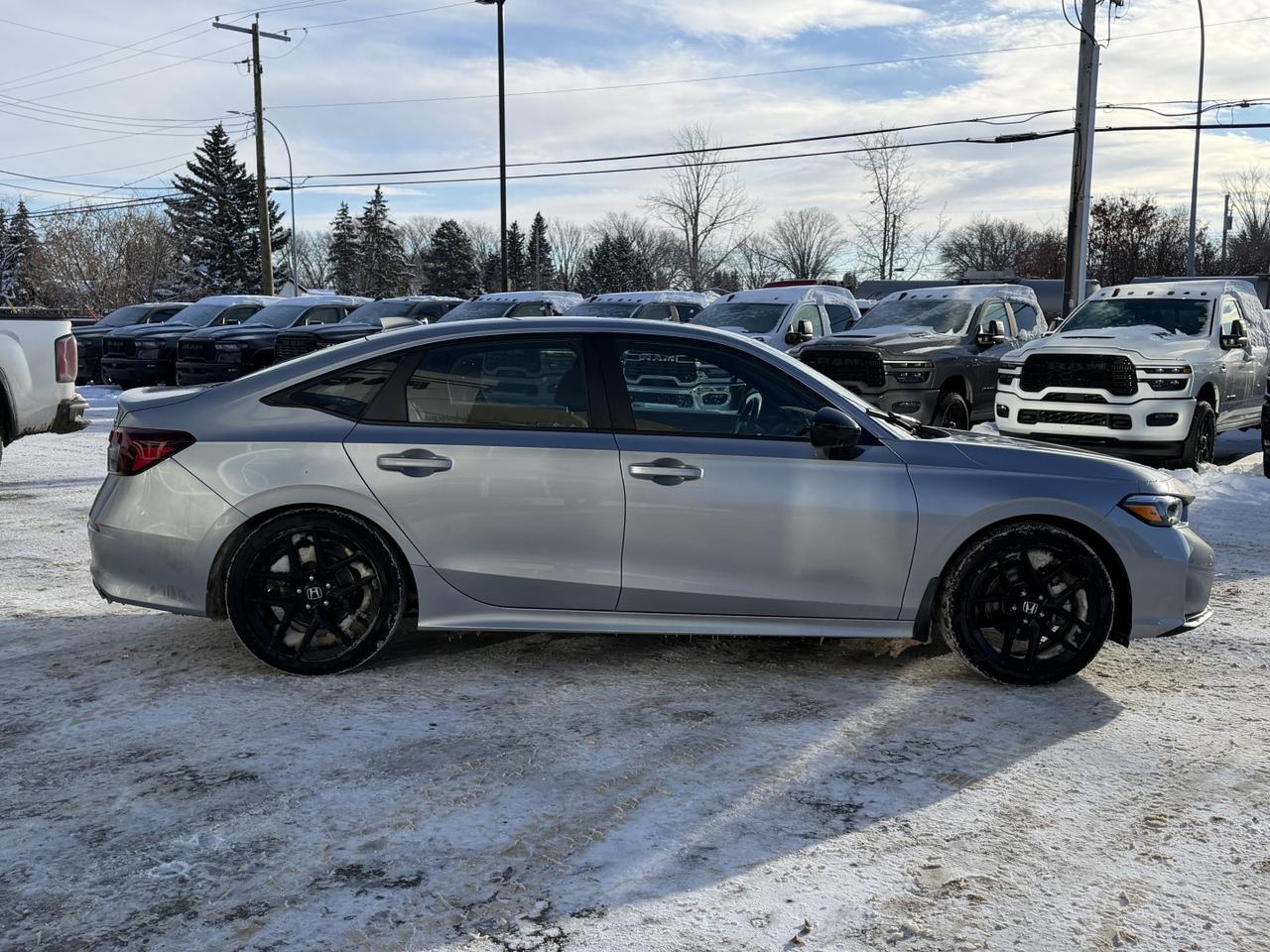 2025 Honda Civic Sedan Hybrid Sport | Prem Cloth | Heated Seats | Low Km | Sun Roof | Active Drive Modes Redwater AB