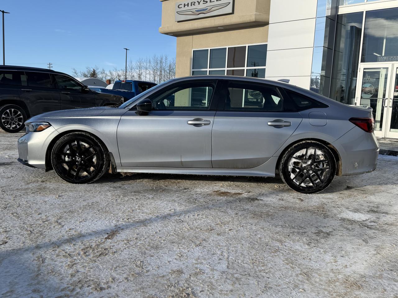 2025 Honda Civic Sedan Hybrid Sport | Prem Cloth | Heated Seats | Low Km | Sun Roof | Active Drive Modes Redwater AB